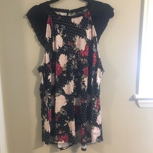 Torrid lace cap sleeve floral print top sz 4